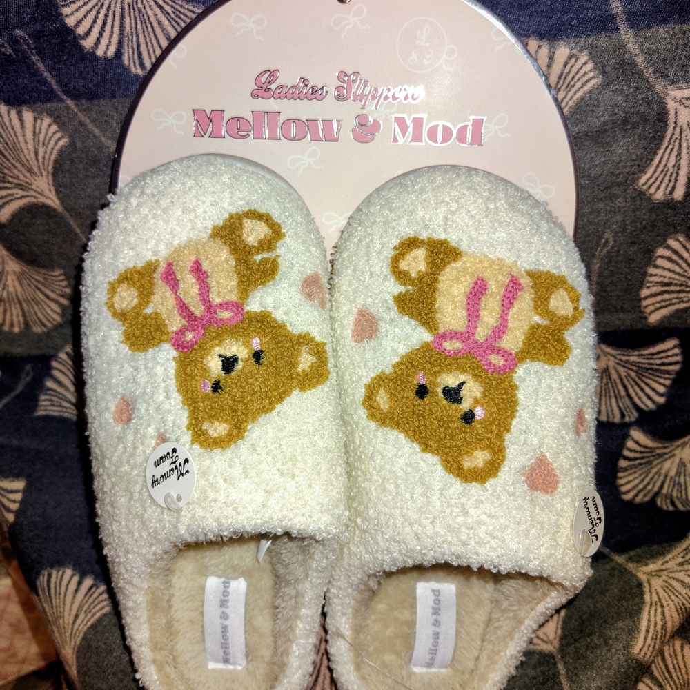 Mellow & Mod Teddy Bear Slippers
